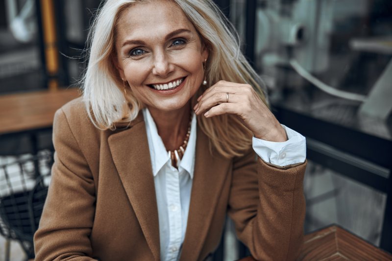 Woman smiling with white teeth